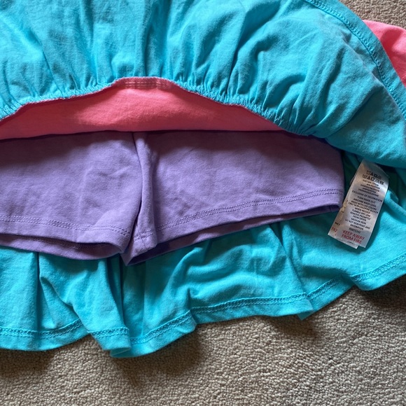 3 skorts and a top - Picture 6 of 16